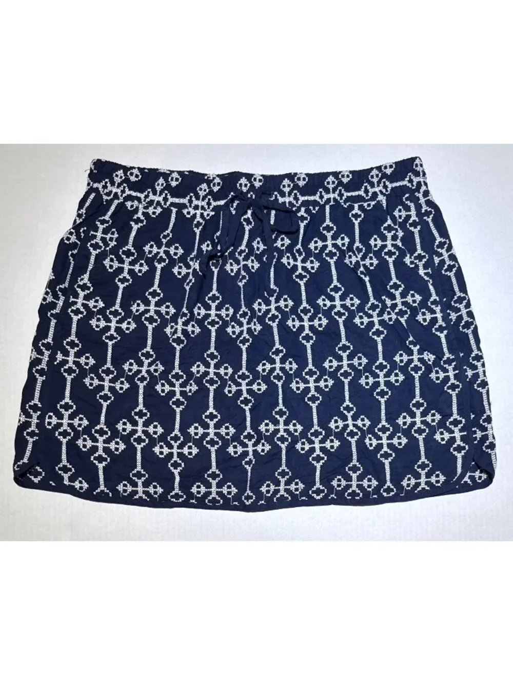 Gap factory womens L Large mini short Skirt navy white tapestry embroidery EUC